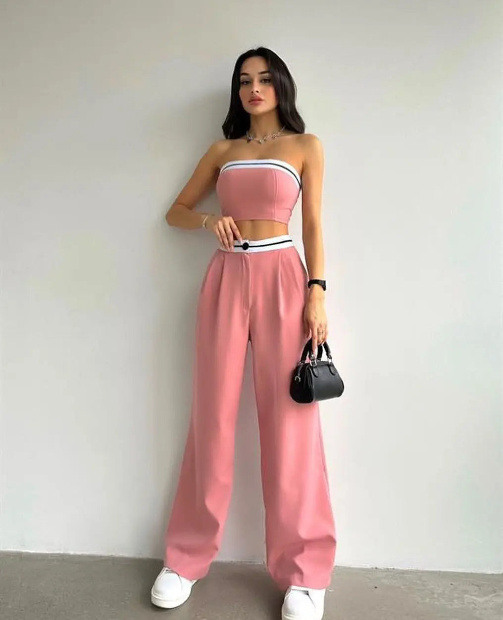 Hot Girls Wear Sports Vests Tube Tops Contrasting Colors High-waisted Wide-leg Trousers and Casual Two-piece Suits