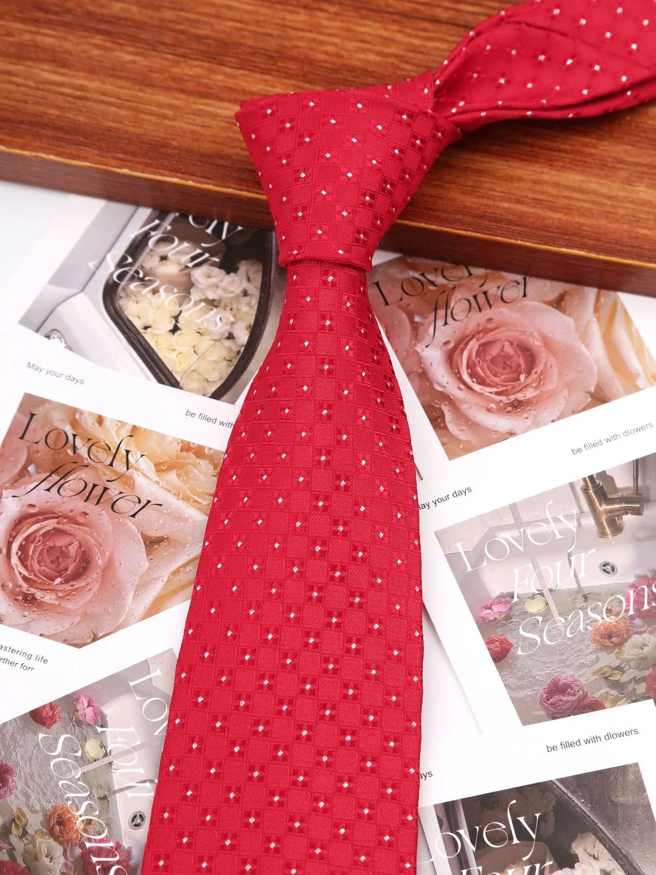 Man Thin Ties Striped Designer Necktie Men Business Formal Wedding Tie 8cm Blue Red Neck Ties Fashion Shirt Necktie Accessories