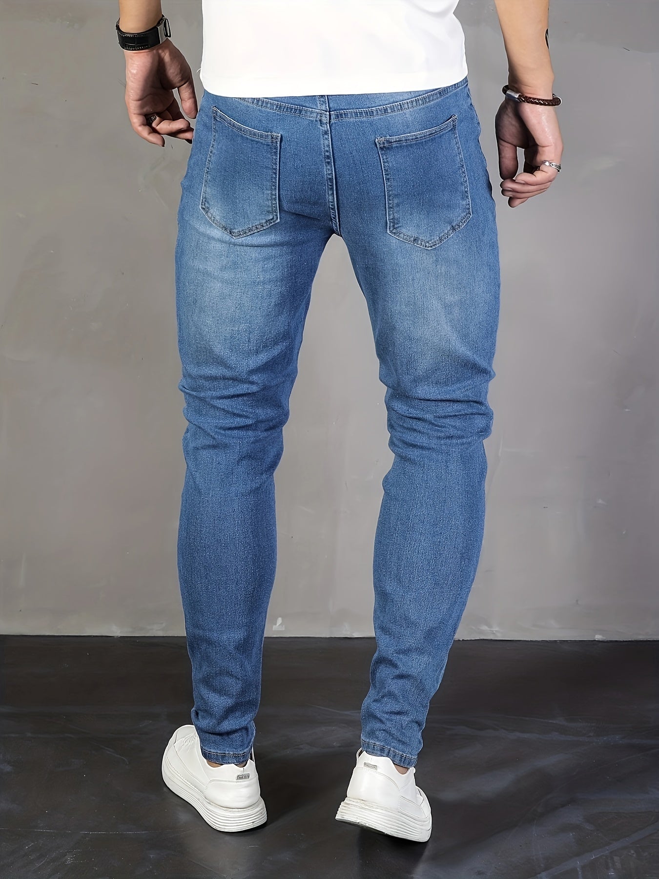 Mens Stylish Slim Fit Jeans - Chic Distressed Denim with Medium Stretch for Casual Street Style