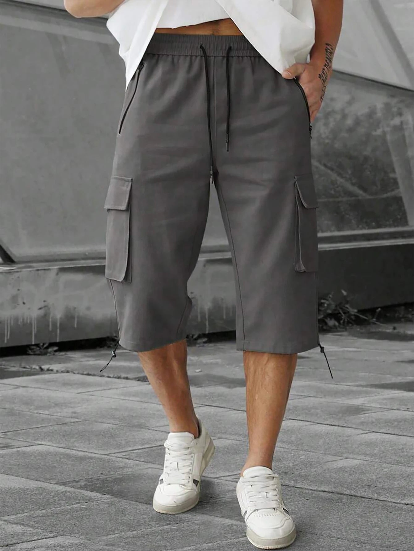 New summer trendy workwear shorts, street hip-hop style, simple yet stylish and fashionable.