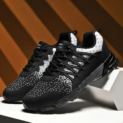 2025 Thick Soled Sports Shoes Youth Mesh Breathable Running Shoes Trend Spring Summer Korean Large Black and White Shoes walk