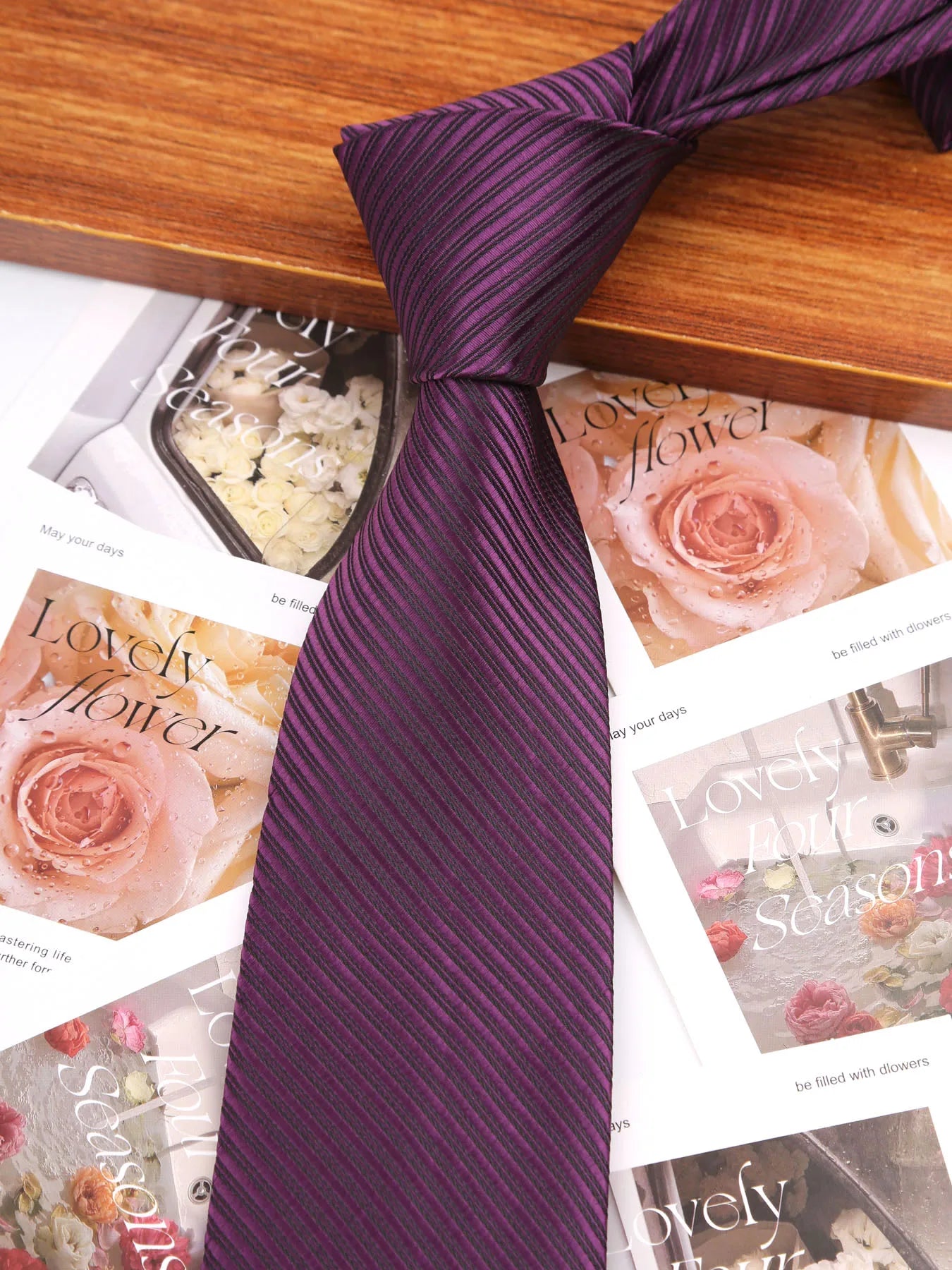 Man Thin Ties Striped Designer Necktie Men Business Formal Wedding Tie 8cm Blue Red Neck Ties Fashion Shirt Necktie Accessories