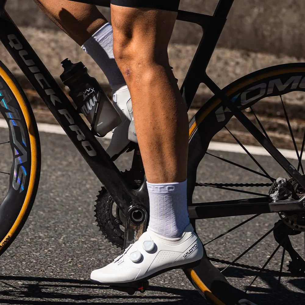 WILDTO Cycling Shoes Mens Road Bike Shoes Flat Speed New Hardness9 Glass Fiber Professional Cycling Sneakers SPD Cleats Footwear