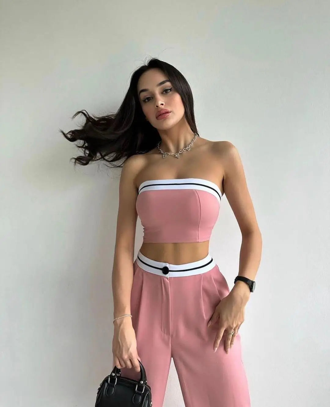 Hot Girls Wear Sports Vests Tube Tops Contrasting Colors High-waisted Wide-leg Trousers and Casual Two-piece Suits