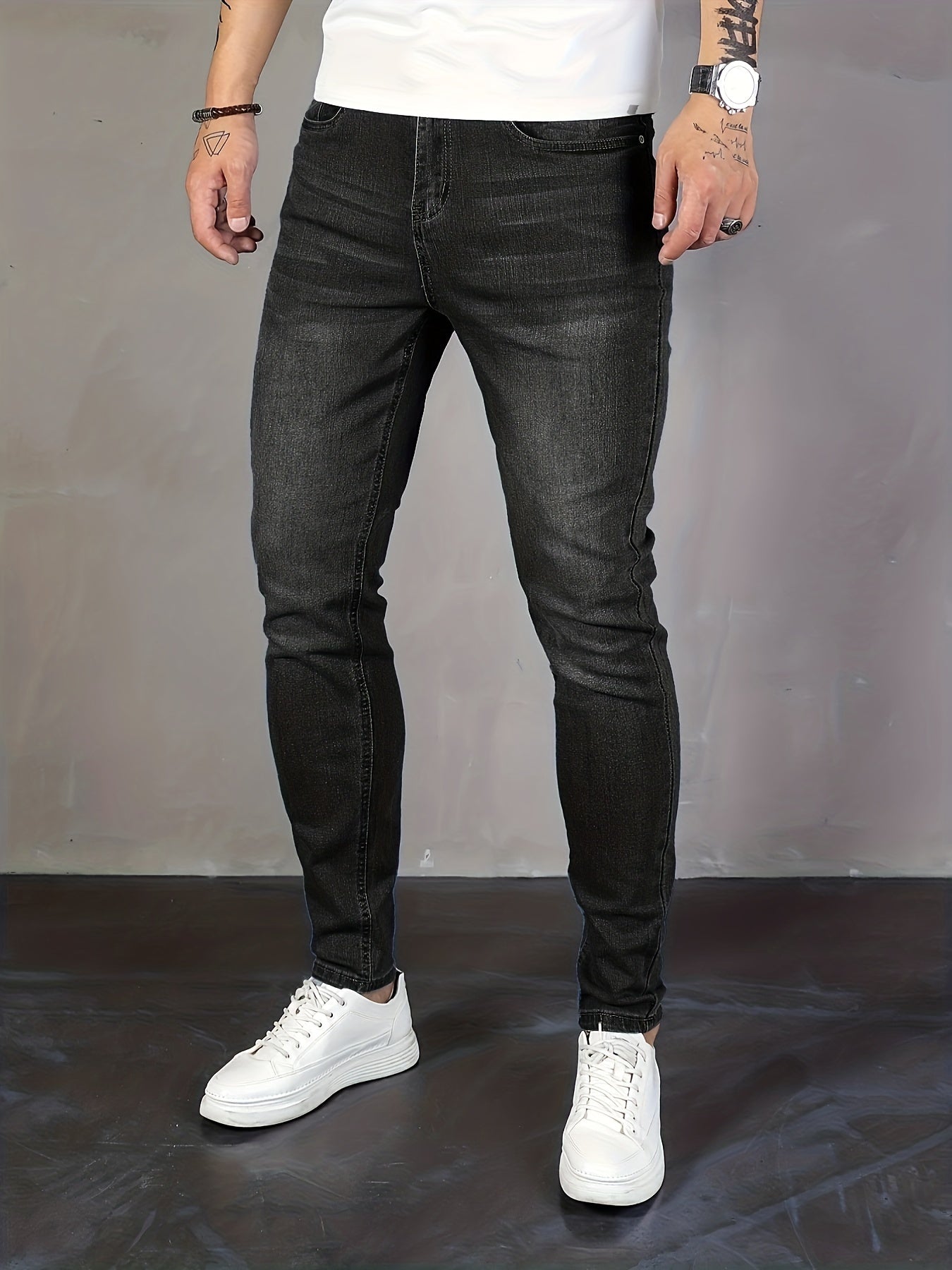 Mens Stylish Slim Fit Jeans - Chic Distressed Denim with Medium Stretch for Casual Street Style